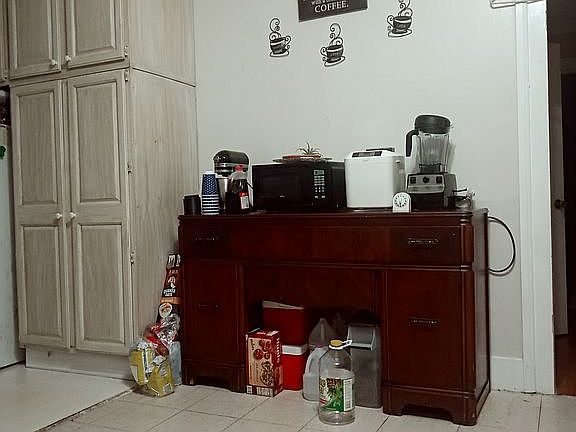 kitchen/dining