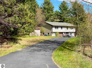 5466 Exodus Dr, Traverse City, MI 49684