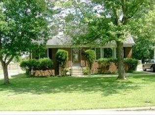 348 Thompson St, Burlington, NC 27215