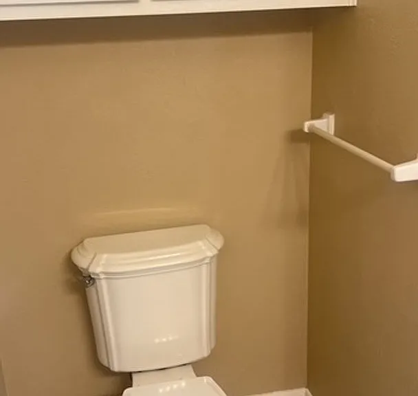 3700 Dauphine Ct — Photo 23