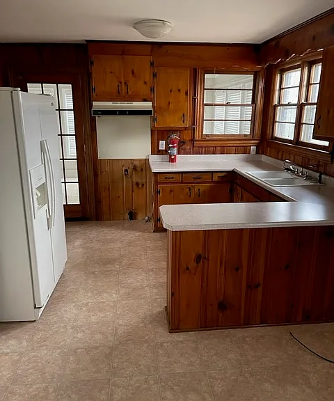 11 Cochran Dr — Photo 2