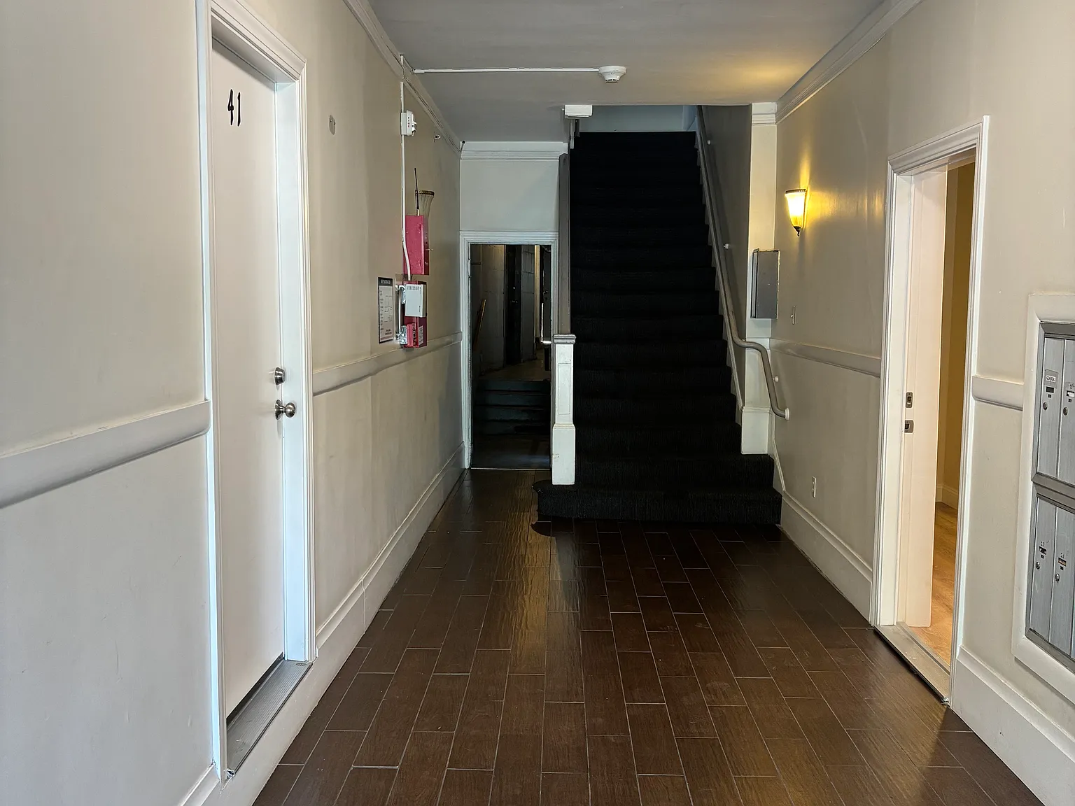 1 bed, 500 sqft, $3,200 — Photo 3