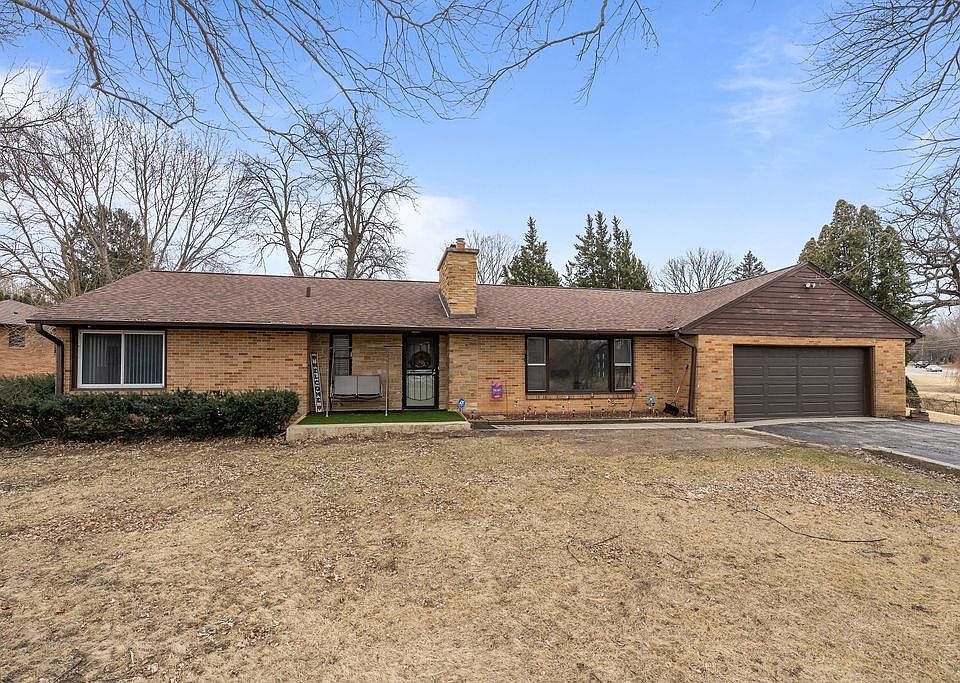 1st image of 1504 S Mulford Rd