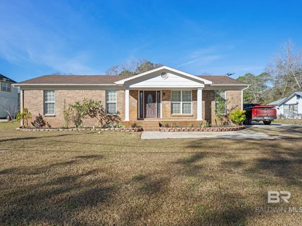 14020 Mars Ave, Bayou La Batre, AL 36509