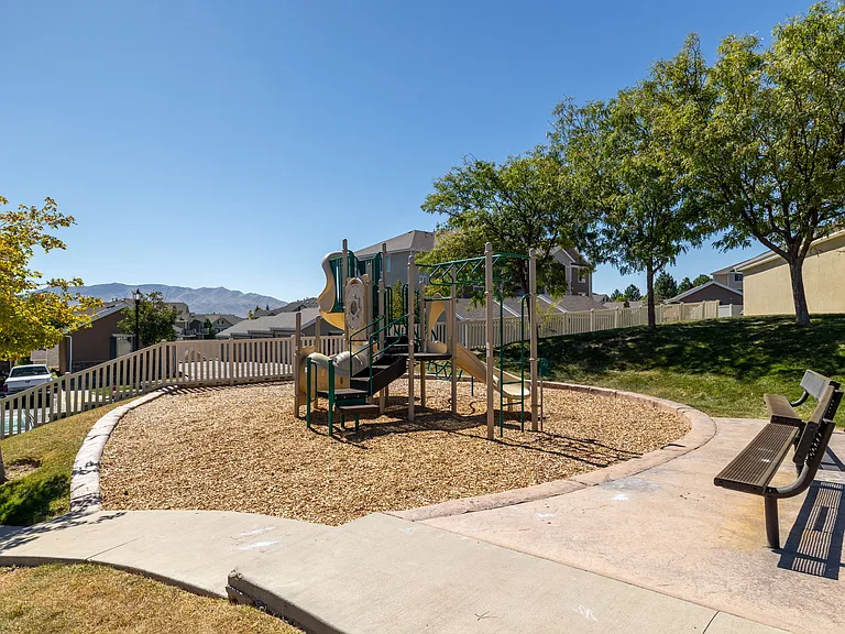 114 W Spring Hill Way #114 — Photo 30