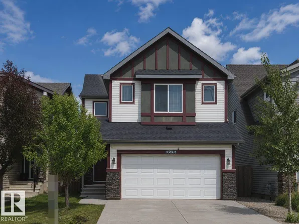 1227 Secord Lndg NW, Edmonton, AB T5T 4N3
