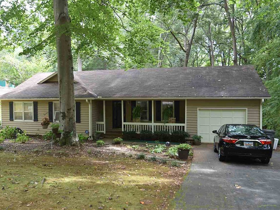 1st image of 117 Carrollwood Ln