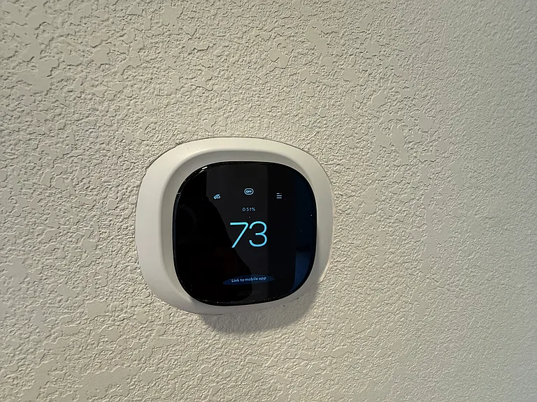 Ecobee Smart and Connected Heat and AC control