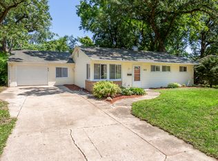 163 Tilton Park Dr, Dekalb, IL 60115