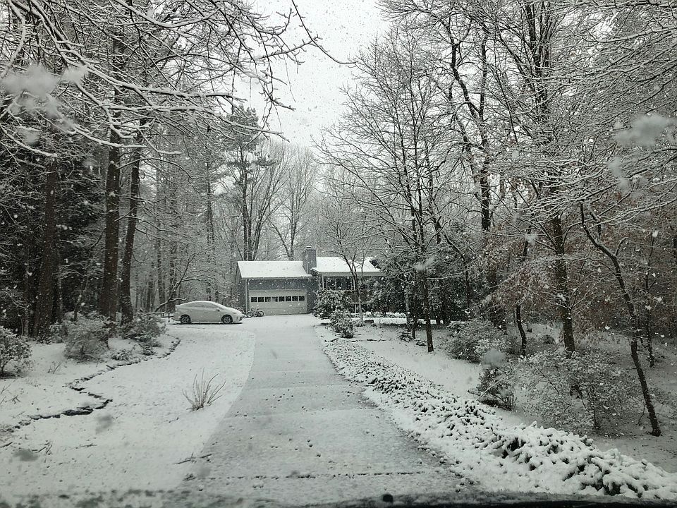 2nd image of 854 Georgetown Dr