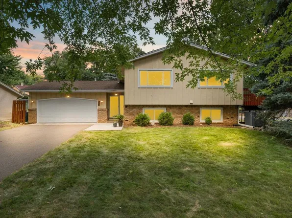 9700 64th Ave N, Maple Grove, MN 55369