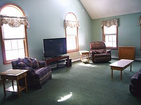 Warm, sunny and roomy!