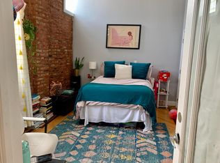 1800 W Cermak Rd #1R, Chicago, IL 60608