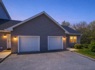 301-408 Fieldstone Ln #407, Ledyard, CT 06339