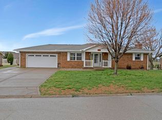 8566 Hanover Dr, Newburgh, IN 47630