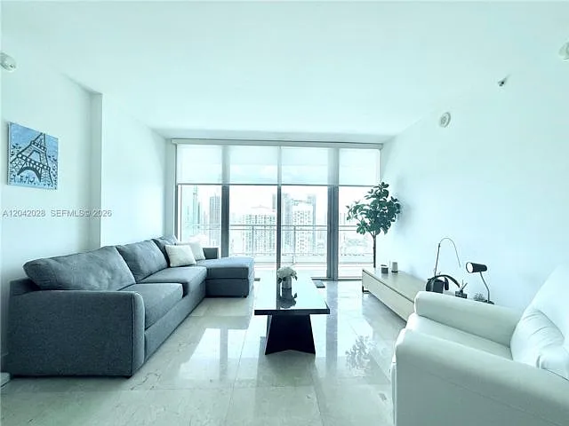 2 bed, 2.0 bath, $4,400 — Photo 4