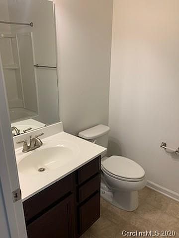 2nd image of 3227 Mistletoe Dr