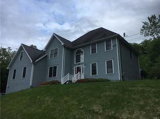 218 Turkey Roost Rd, Monroe, CT 06468