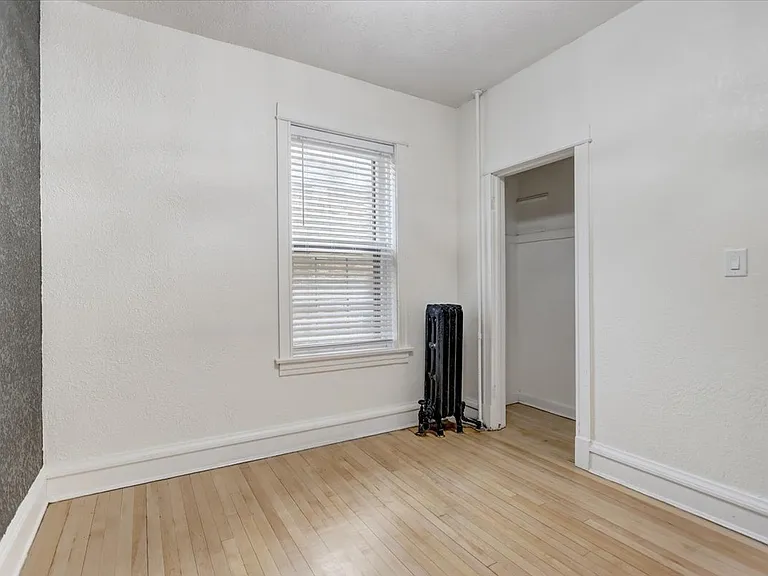 2632 N Prospect Ave — Photo 20