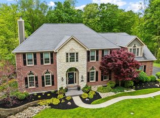 629 Tournament Dr, Cincinnati, OH 45244