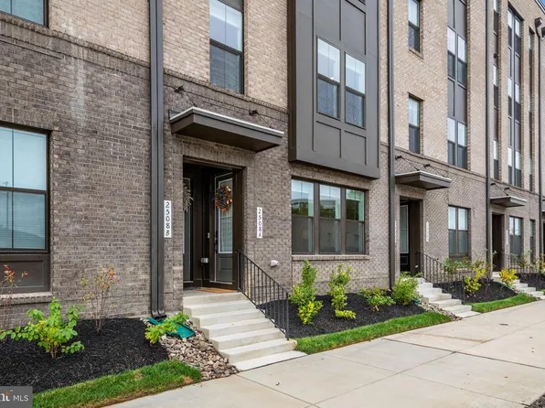 2508 W Peninsula Dr #302A, Baltimore, MD 21230