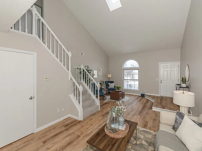 1300 Forest Creek Dr — Photo 5