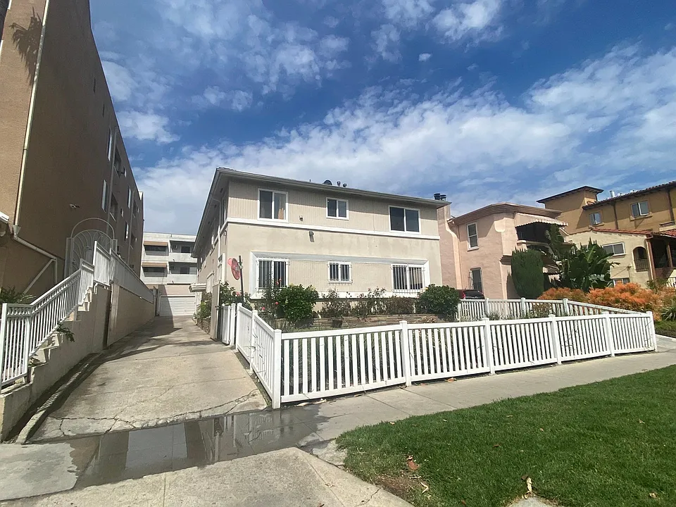 1201 S Shenandoah St #4