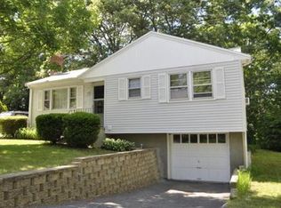 24 Rumford Park Ave, Woburn, MA 01801