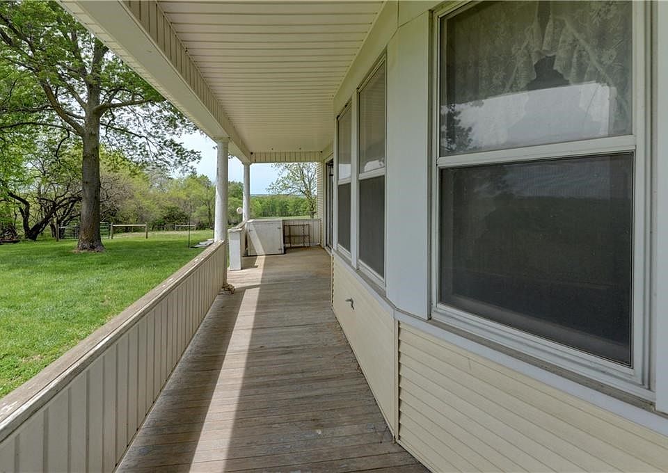 20652 State Route Z, Cosby, MO 64436 | Zillow