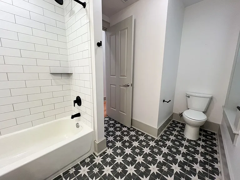 1338 Main Street — Photo 18