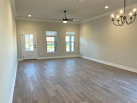 5th image of 37 Cherry Blossom Ln
