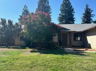 2236 Ellery Ave, Clovis, CA 93611