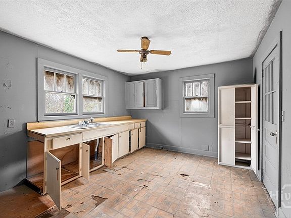 3rd image of 2659 H D Atha Road