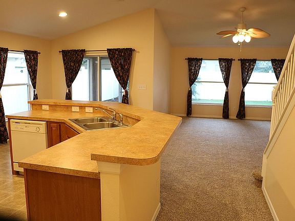 4th image of 2130 Briarcliff Cir