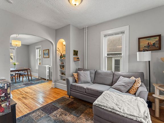 4th image of 3831 Chicago Ave