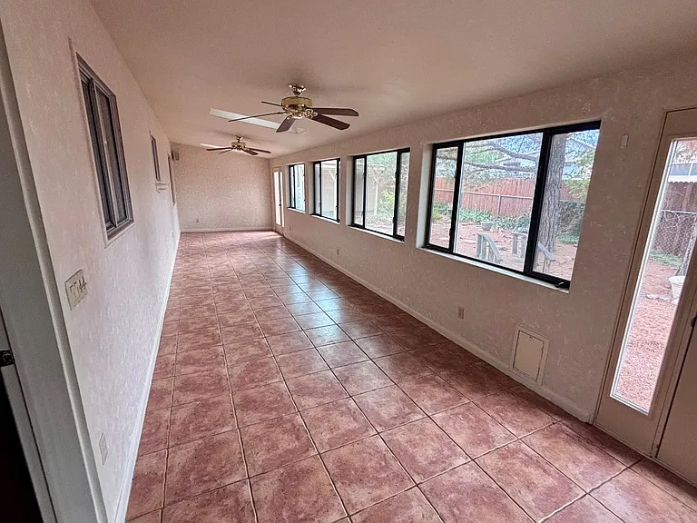 1322 E Five Star Blvd — Photo 5