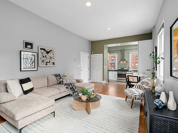 3rd image of 172 Bunker Hill St #1