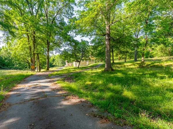 220 Willow St, Pacolet, SC 29372