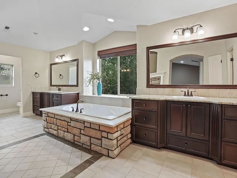755 E Pasacana St — Photo 17