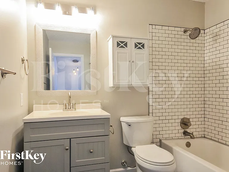 1218 Brookstone Ln — Photo 13