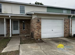 1818 Whispering Oaks Ln, Fort Walton Beach, FL 32547