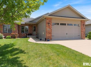 2702 Rutherford Trek, Springfield, IL 62711