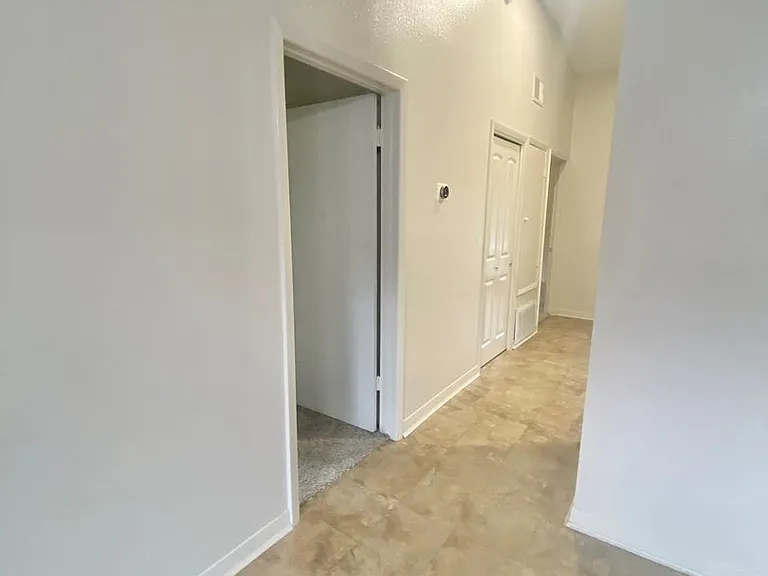 2216 San Gabriel St #304 — Photo 7