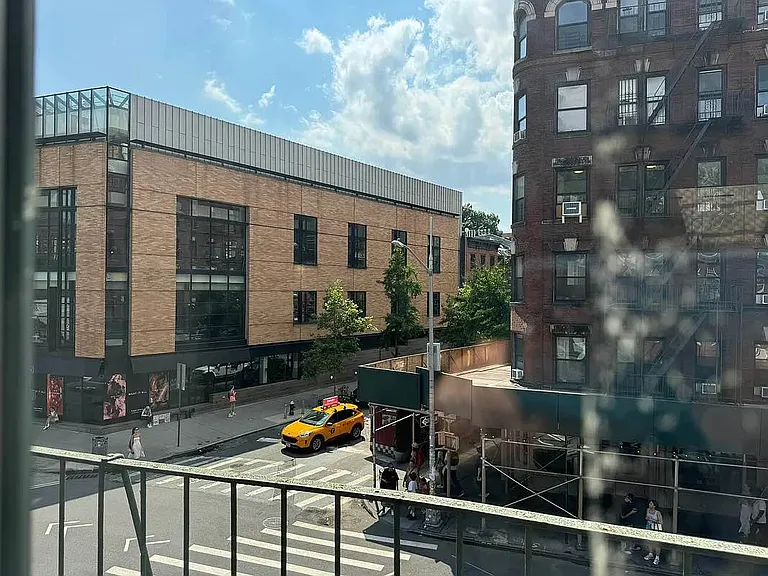 90 Greenwich Ave #7 — Photo 6