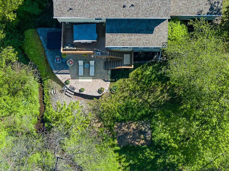 903 Maplewood Dr — Photo 59
