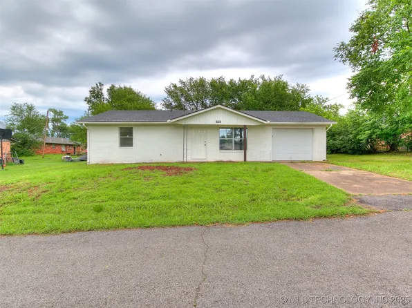 1405 S Cedar St, Bristow, OK 74010