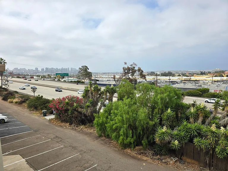 San Diego Ave. 2085-89 — Photo 1