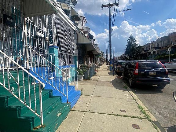 2nd image of 3853 N 6th St