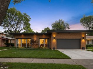 2807 Birchwood Ave, Wilmette, IL