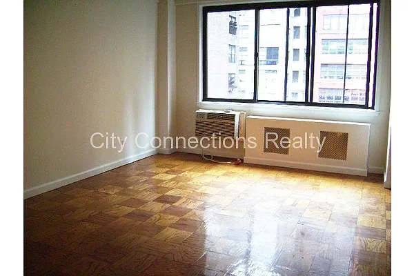 Rented by City Connections Realty | media 18